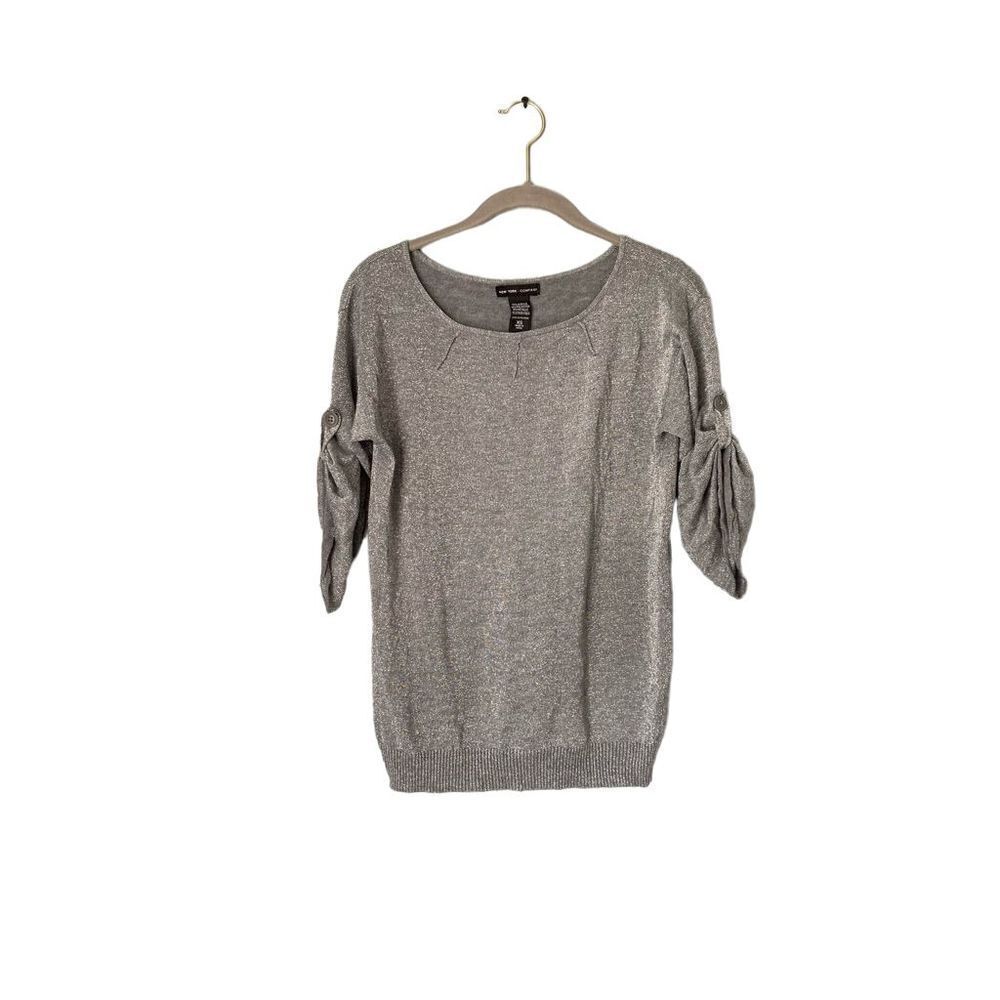 NY and Company silver metallic thread lightweight knit top size XS￼